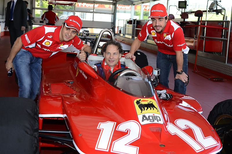 Жак Вильнев и пилоты Ferrari Фернандо Алонсо и Фелипе Масса во Фьорано 8 мая 2012