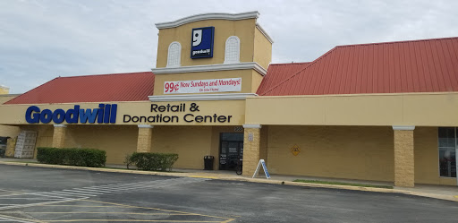 Thrift Store «Goodwill Retail & Donation Center», reviews and photos, 969 W Sugarland Hwy, Clewiston, FL 33440, USA