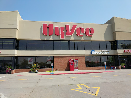 Supermarket «Hy-Vee», reviews and photos, 2100 N Broadway, Yankton, SD 57078, USA