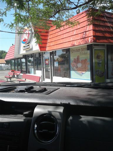 Fast Food Restaurant «Dairy Queen Brazier», reviews and photos, 705 Willow St, Farmington, MN 55024, USA