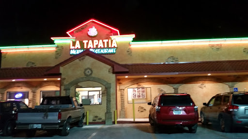 Restaurant «La Tapatia Mexican Restaurant», reviews and photos, 11060 South U.S. Highway 181, San Antonio, TX 78223, USA