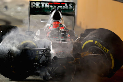 разбитый болид Mercedes Михаэля Шумахера на Гран-при Сингапура 2012