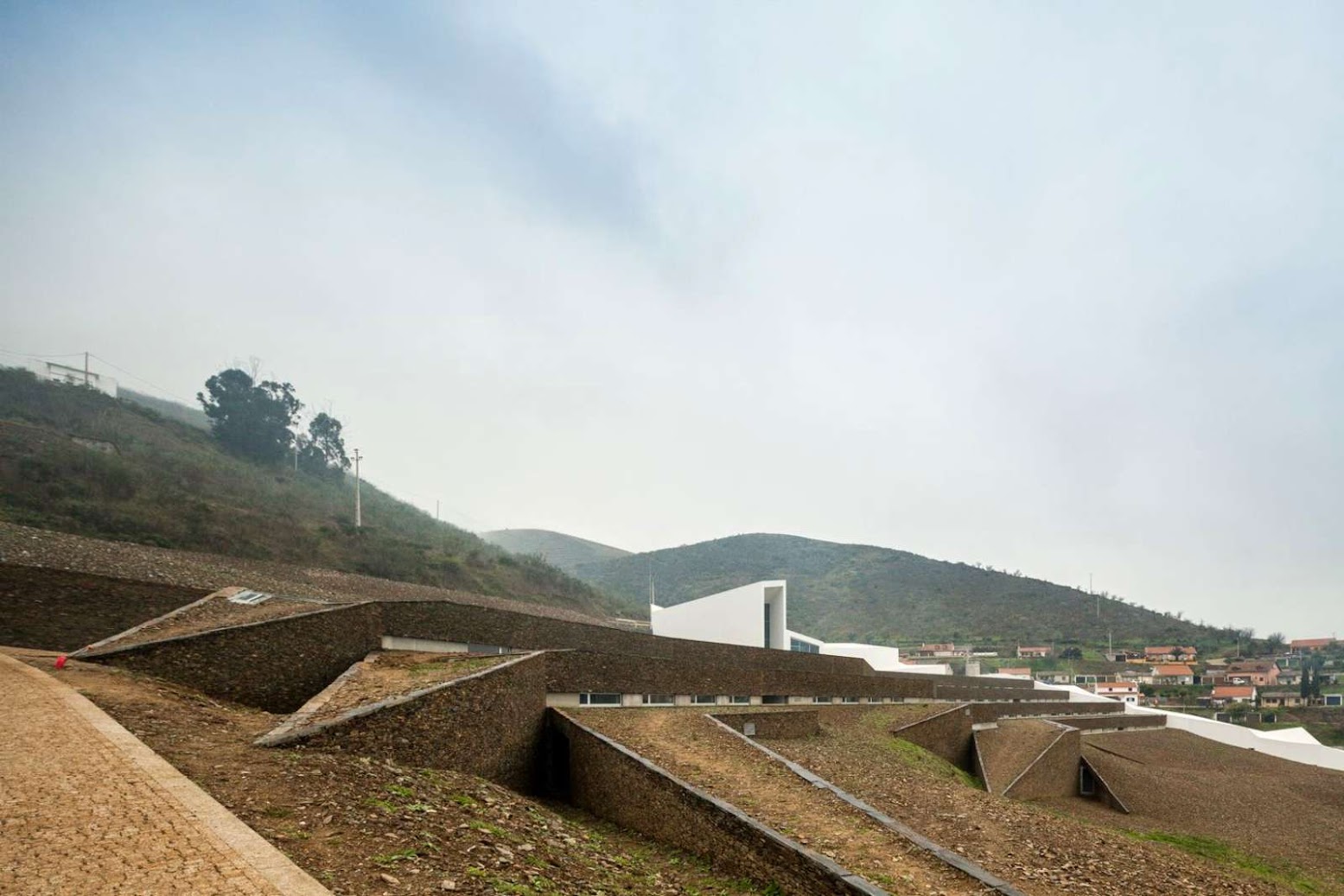 Rowing High Performance Centre by Alvaro Andrade