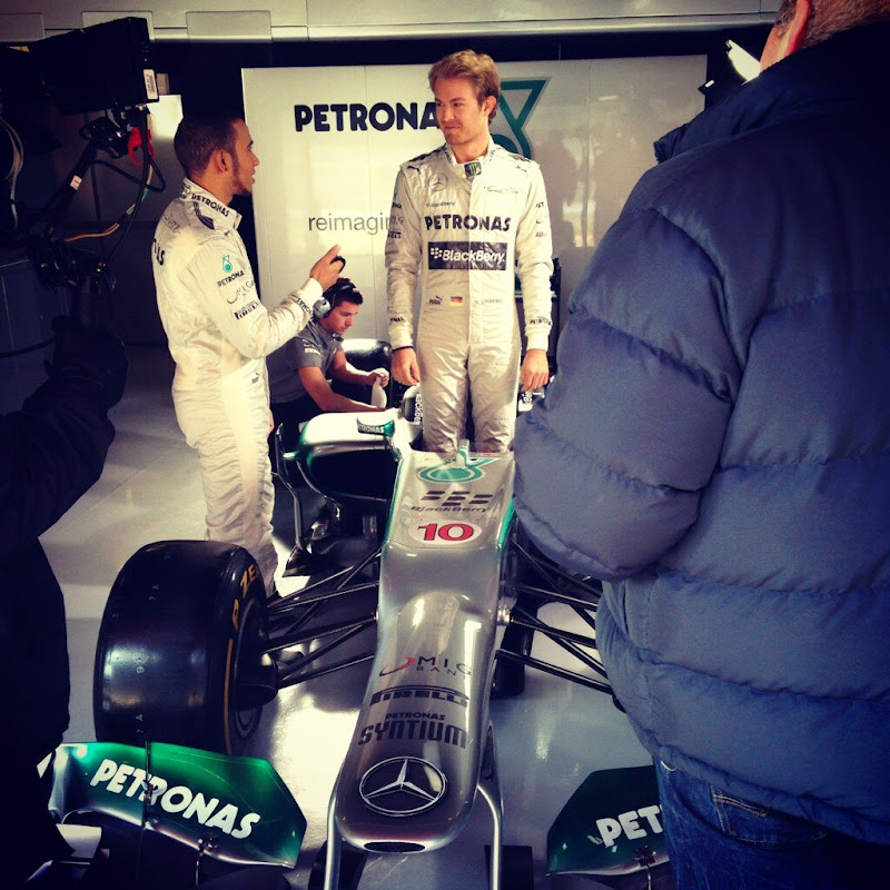 hamilton_rosberg_filming_day_mercedes_23feb2013.jpg