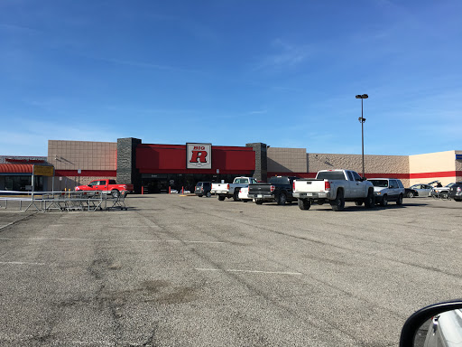 Sporting Goods Store «Big R Store Crawfordsville», reviews and photos, 1601 US-231, Crawfordsville, IN 47933, USA