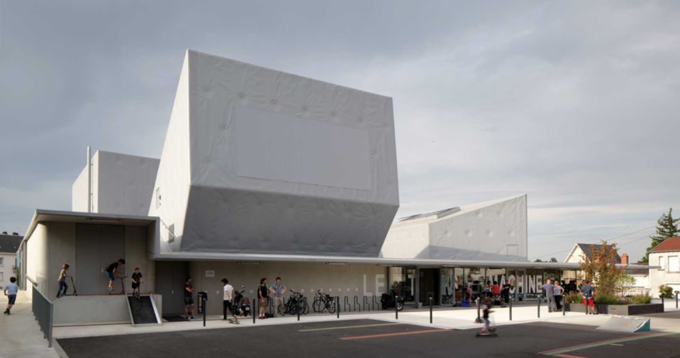 Joué-lès-Tours, Francia: Le Temps Machine by Moussafir Architectes