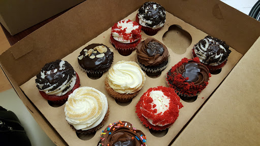 Bakery «Cakehead Bake Shop», reviews and photos, 188 W Main St, Spartanburg, SC 29306, USA