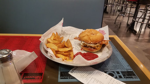 Hamburger Restaurant «Fuddruckers», reviews and photos, 15810 Crain Hwy, Brandywine, MD 20613, USA