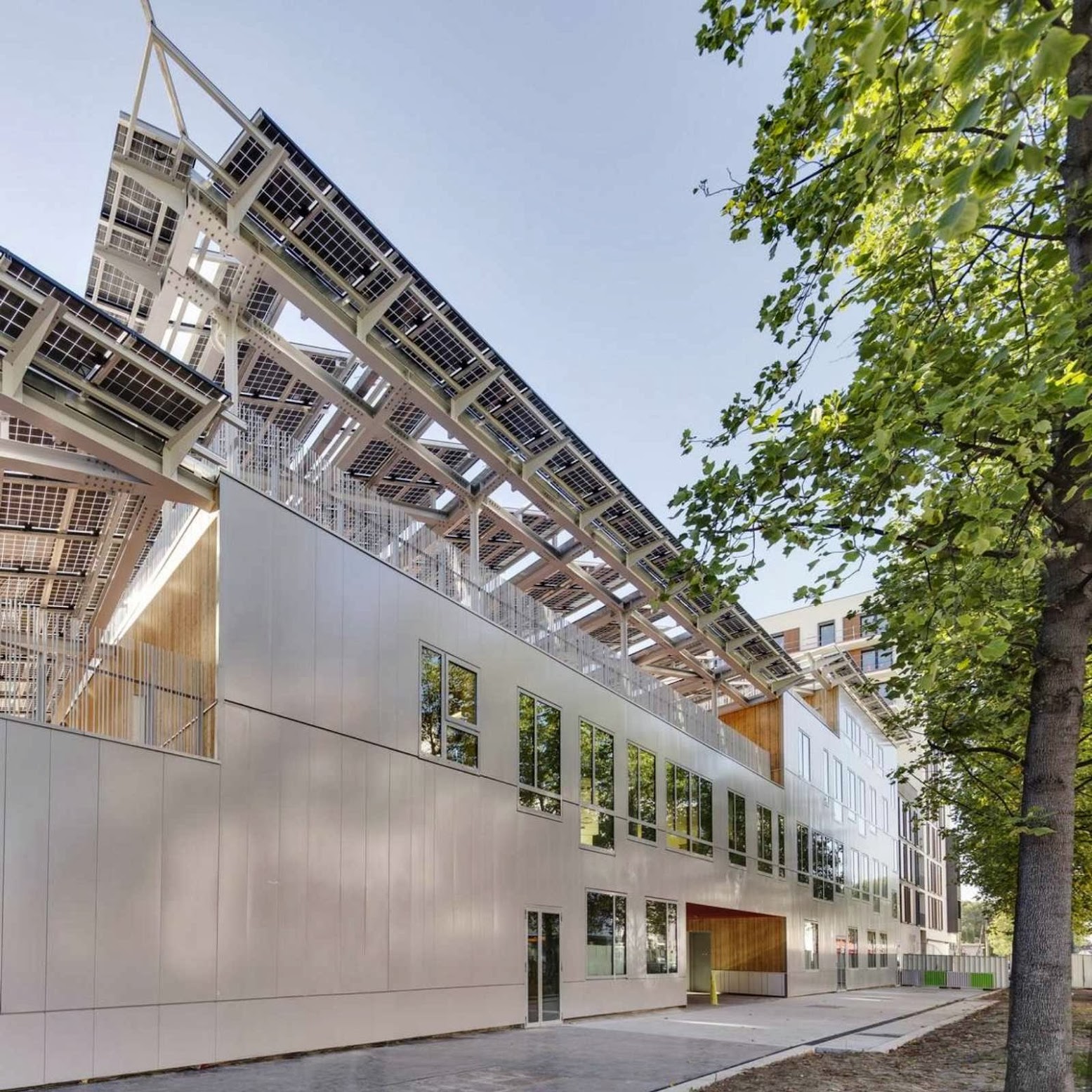 Docks school by Mikou design studio