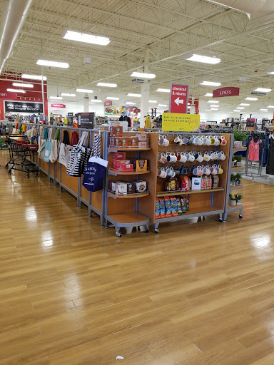 Department Store «T.J. Maxx», reviews and photos, 903 St George Ave, Woodbridge, NJ 07095, USA