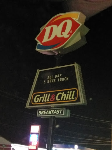 Fast Food Restaurant «DQ Grill & Chill Restaurant», reviews and photos, 971 N State St, North Vernon, IN 47265, USA