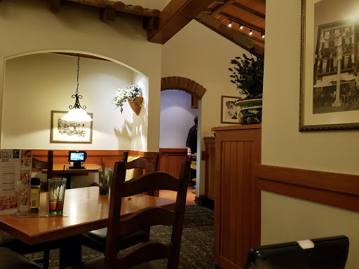 Italian Restaurant «Olive Garden», reviews and photos, 111 Cross Terrace Blvd, Charleston, WV 25309, USA