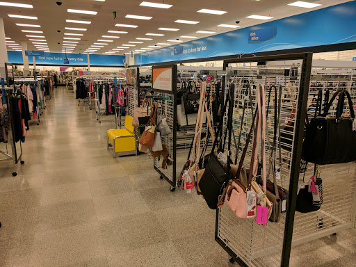 Clothing Store «Ross Dress for Less», reviews and photos, 7603 Turkey Lake Rd, Orlando, FL 32819, USA