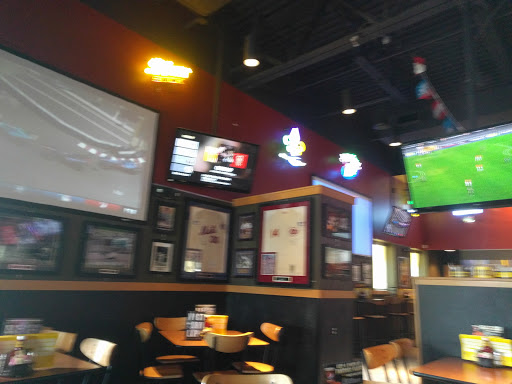 Chicken Wings Restaurant «Buffalo Wild Wings», reviews and photos, 1783 Martin Luther King Blvd, Houma, LA 70360, USA