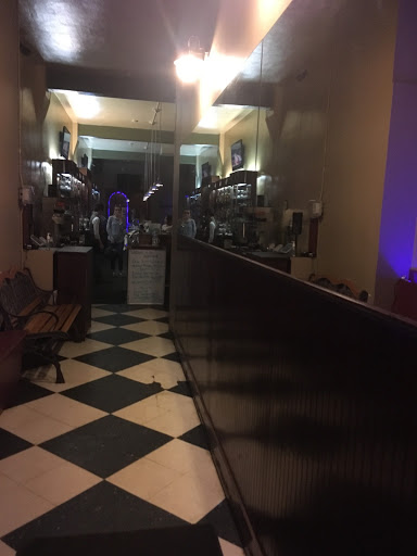American Restaurant «The Boulevard Tavern», reviews and photos, 435 Chestnut Blvd, Cuyahoga Falls, OH 44221, USA