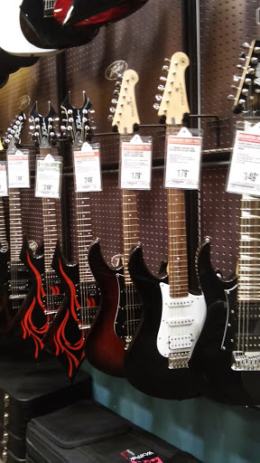 Music Store «Guitar Center», reviews and photos, 6325 Ulali Dr, Salem, OR 97303, USA