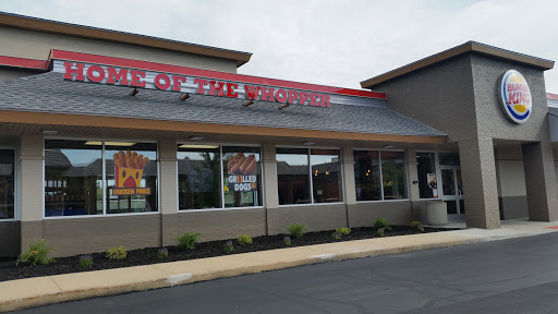 Fast Food Restaurant «Burger King», reviews and photos, 159 US-45, Grayslake, IL 60030, USA