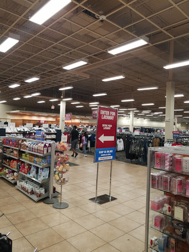 Clothing Store «Burlington Coat Factory», reviews and photos, 533 S Broad St, Meriden, CT 06450, USA