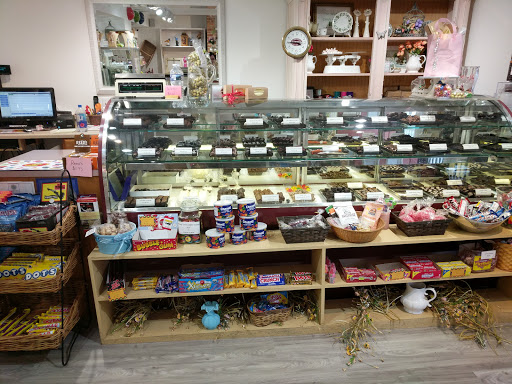 Gift Shop «St Michaels Candy & Gifts LLC», reviews and photos, 110 N Talbot St, St Michaels, MD 21663, USA