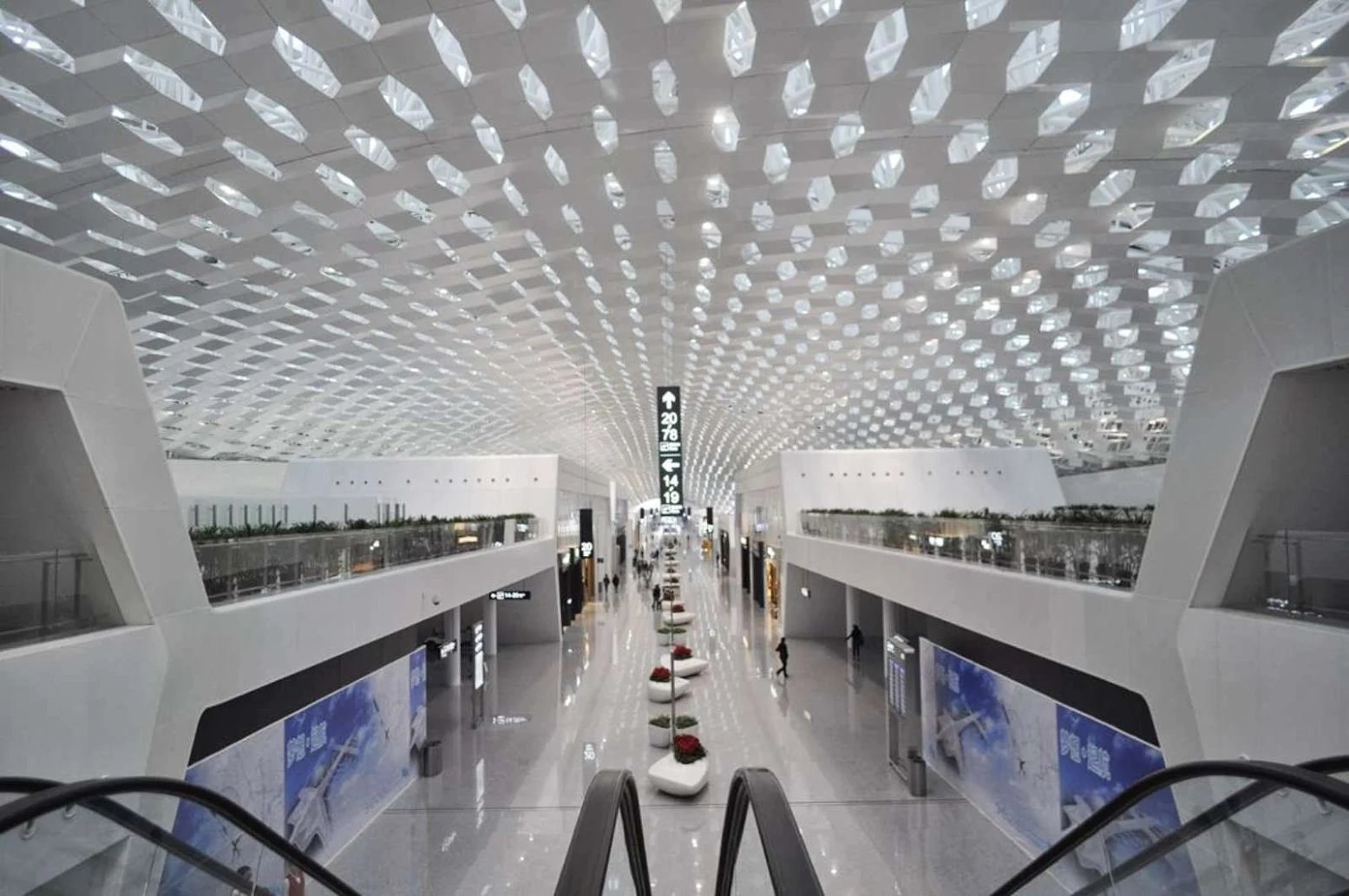 18-Fuksas-completes-Terminal-3-at-Shenzhen-Bao’an-International-Airport