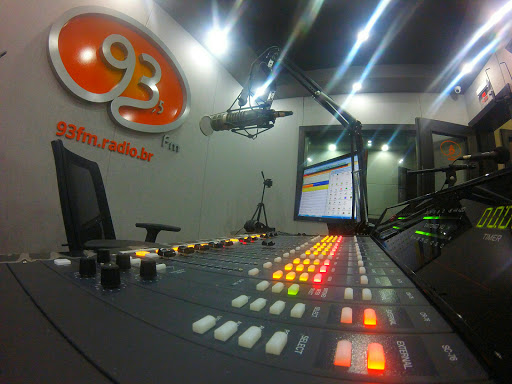 Rádio 93 FM, R. Dr. Roberto Belisário Viana - Centro, Pedro Leopoldo - MG, 33600-000, Brasil, Rdio_FM, estado Minas Gerais