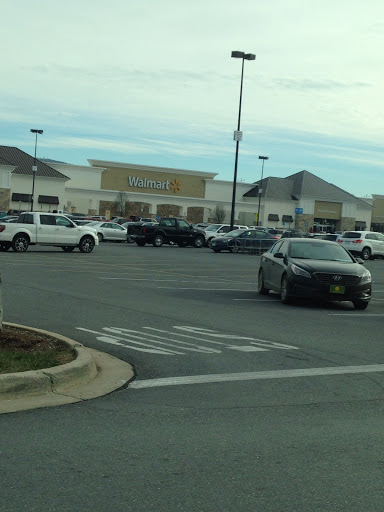 Department Store «Walmart Supercenter», reviews and photos, 10 Riverton Commons Dr, Front Royal, VA 22630, USA