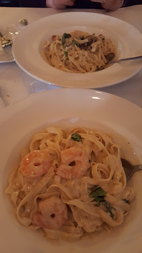 Italian Restaurant «Mama Catena», reviews and photos, 711 Babbitt Rd, Euclid, OH 44123, USA