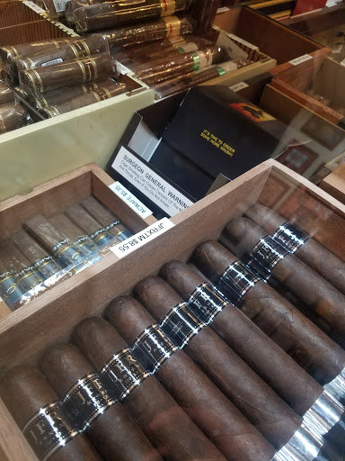 Tobacco Shop «JR Cigar», reviews and photos, 28815 Northwestern Hwy, Southfield, MI 48034, USA