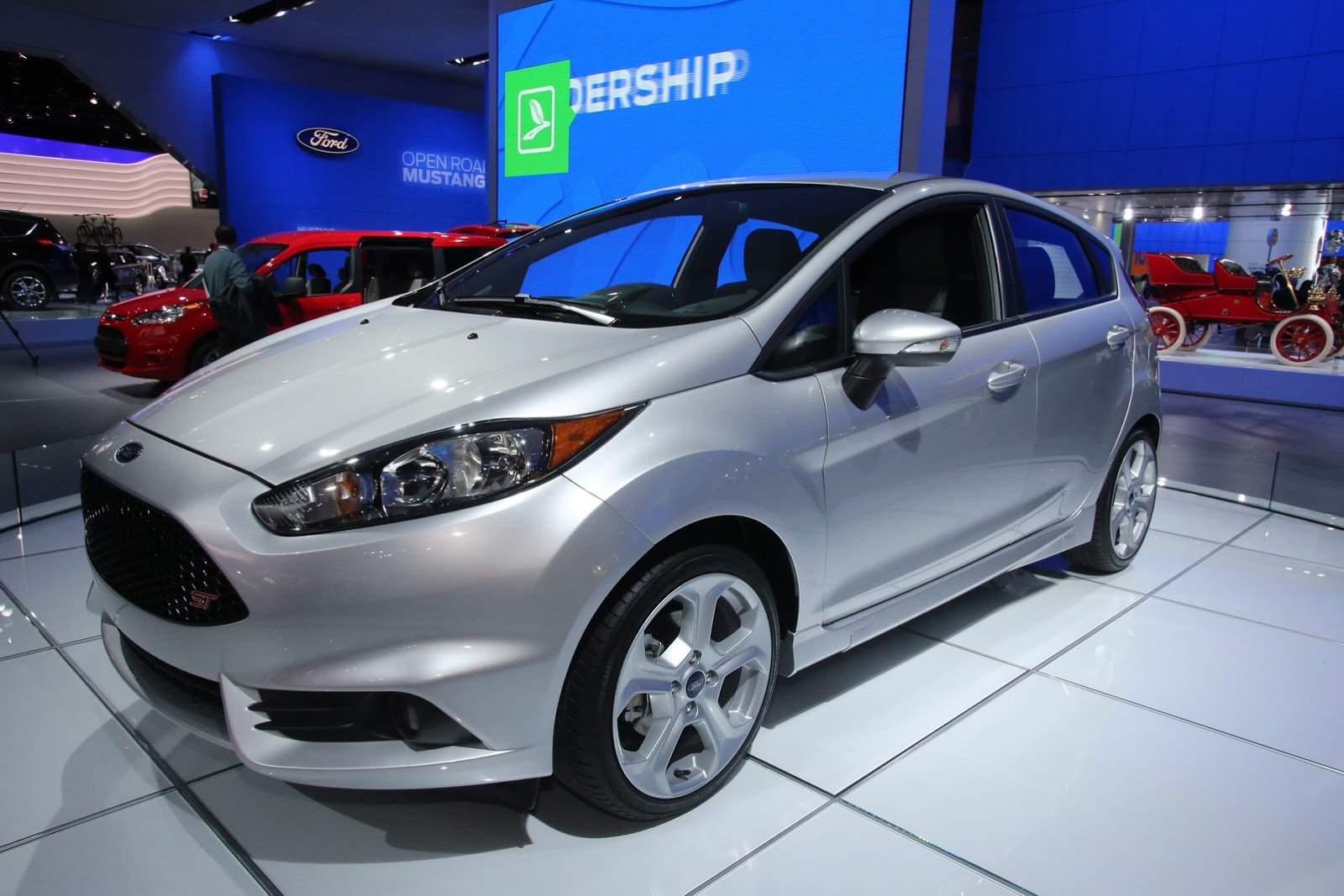 [NAIAS-2013-Gallery-155%255B2%255D.jpg]