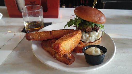 Bar & Grill «Mussel & Burger Bar», reviews and photos, 113 S 7th St, Louisville, KY 40202, USA
