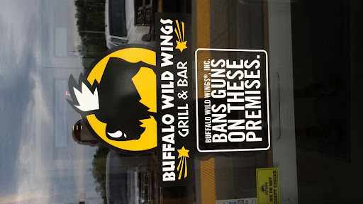 Chicken Wings Restaurant «Buffalo Wild Wings», reviews and photos, 1242 Vann Dr, Jackson, TN 38305, USA