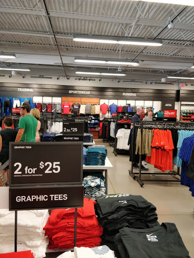 Clothing Store «Nike Factory Store», reviews and photos, 505 Premium Outlets Dr, Monroe, OH 45050, USA