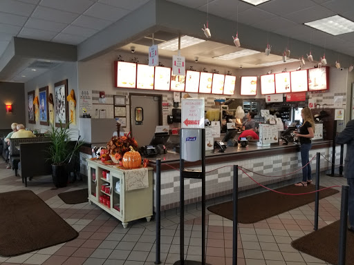 Fast Food Restaurant «Chick-fil-A», reviews and photos, 4 W Rd, Newtown, PA 18940, USA