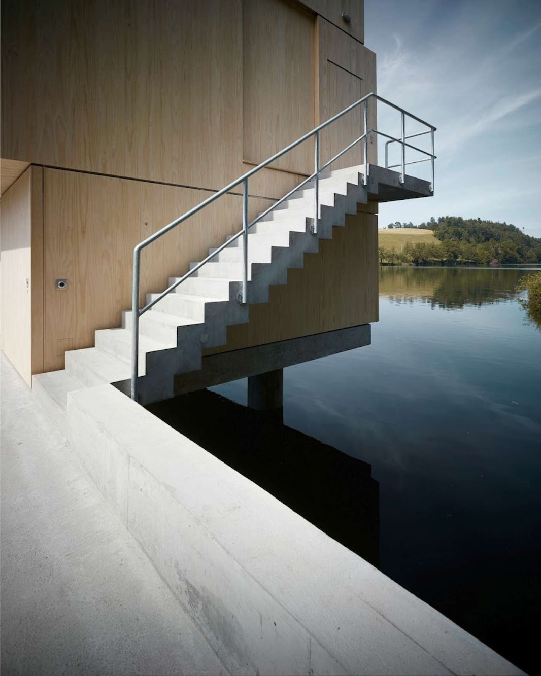 Zielturm Rotsee by Fuhrimann Hächler Architekten