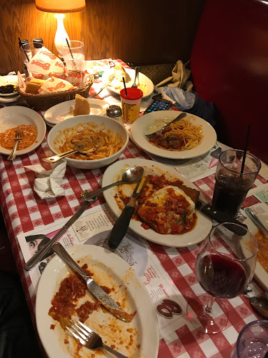 Italian Restaurant «Buca di Beppo», reviews and photos, 44 Wolf Rd, Colonie, NY 12205, USA