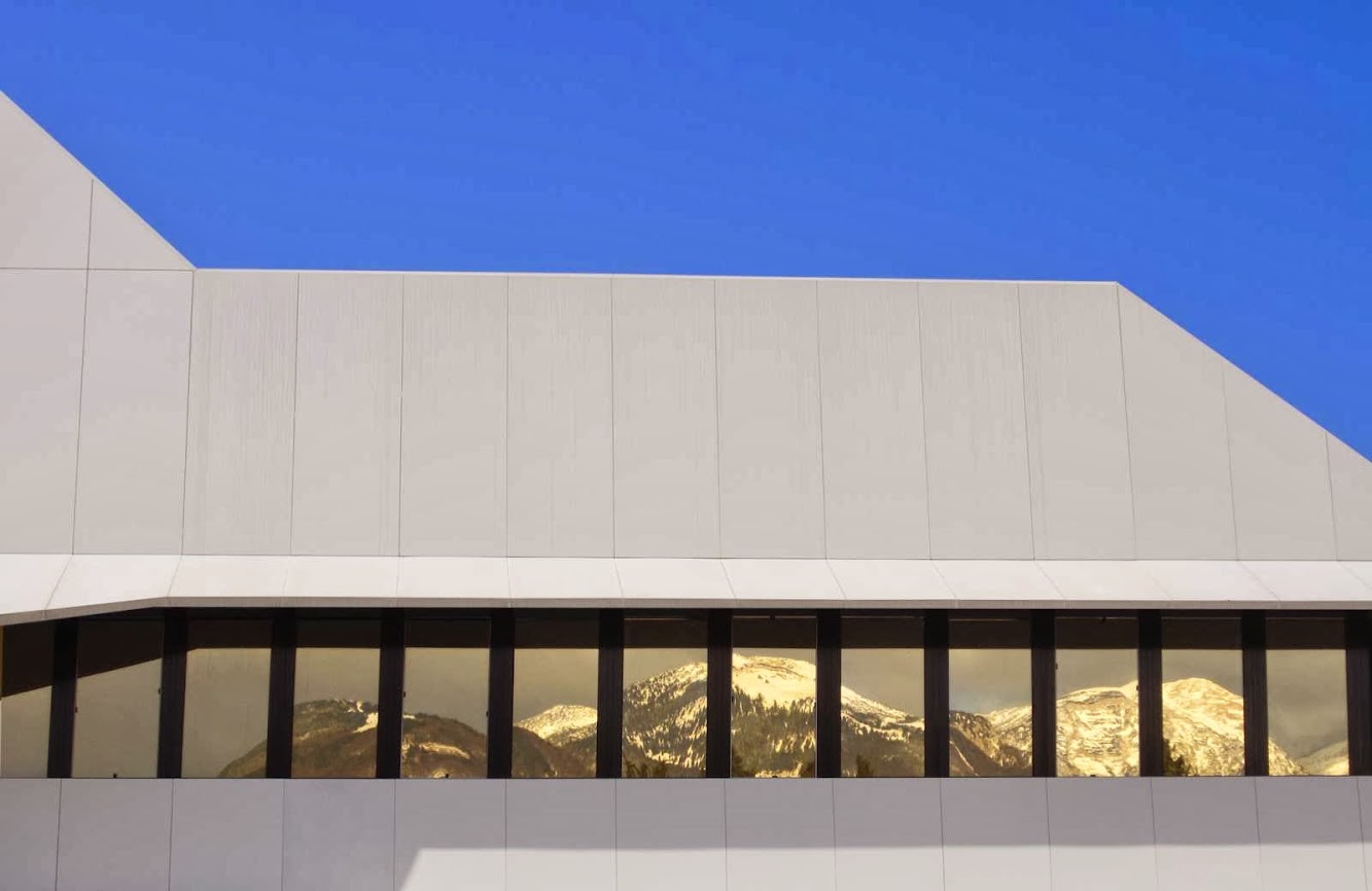 Air Traffic Control Centre by Sadar Vuga