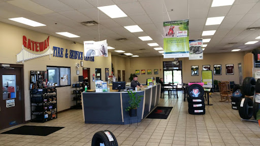 Tire Shop «Gateway Tire & Service Center», reviews and photos, 380 Hancock St, Gallatin, TN 37066, USA
