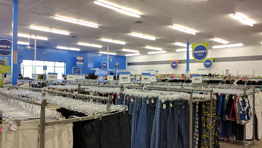 Thrift Store «Higley & Queen Creek Goodwill Retail Store & Donation Center», reviews and photos, 4570 S Higley Rd, Gilbert, AZ 85297, USA