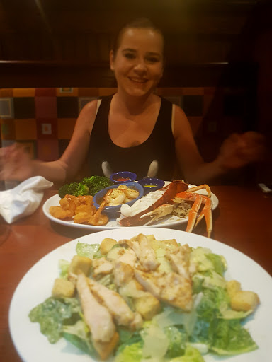 Seafood Restaurant «Red Lobster», reviews and photos, 13300 Biscayne Blvd, North Miami, FL 33181, USA