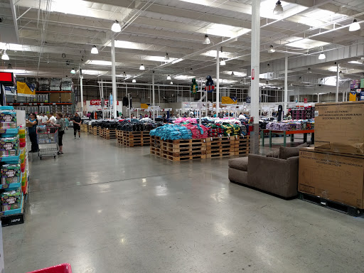 Warehouse store «Costco Wholesale», reviews and photos, 4500 W Shaw Ave, Fresno, CA 93722, USA