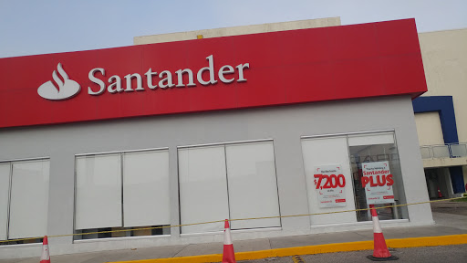 Banco Santander Europlaza, Av. Adolfo Ruiz Cortinez 1840, Carrizal, 86108 Villahermosa, Tab., México, Banco | TAB