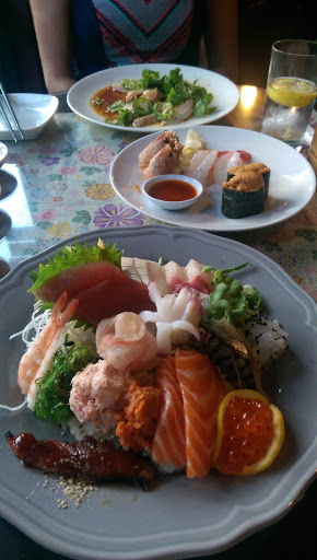 Japanese Restaurant «Zen Toro Japanese Bistro», reviews and photos, 132 E St, Davis, CA 95616, USA