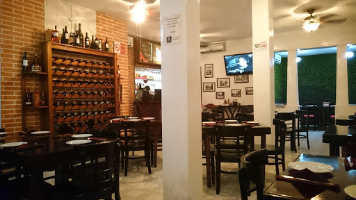 El Emporio Restaurante Y Parrilla, Av Carmen Ochoa de Merino 106, Plutarco Elías Calles, 77090 Chetumal, Q.R., México, Restaurante uruguayo | QROO