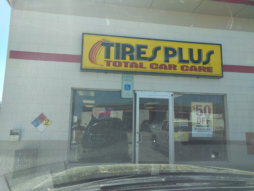 Tire Shop «Tires Plus», reviews and photos, 2000 S Bay St, Eustis, FL 32726, USA