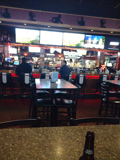Bar & Grill «Wise Guys Bar And Grill», reviews and photos, 37208 Harper Ave, Charter Twp of Clinton, MI 48036, USA