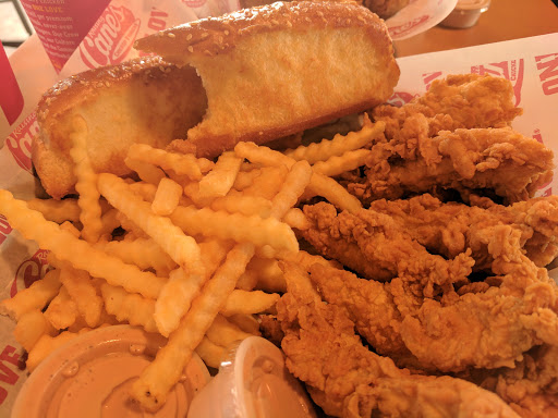 Chicken Restaurant «Raising Canes Chicken Fingers», reviews and photos, 3780 Lexington Ave N, Shoreview, MN 55126, USA