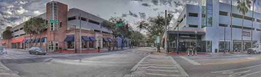 Shopping Mall «Hyde Park Village», reviews and photos, 744 S Village Cir, Tampa, FL 33606, USA