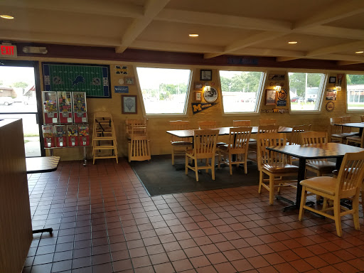 Pizza Restaurant «Pizza Hut», reviews and photos, 26800 Plymouth Rd, Redford Charter Twp, MI 48239, USA