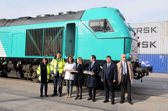 El primer tren de mercancías directo entre España y China llega a Abroñigal