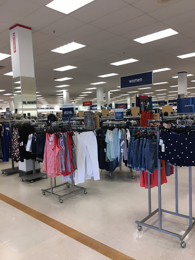 Department Store «Marshalls», reviews and photos, 351 N Frontage Rd, New London, CT 06320, USA